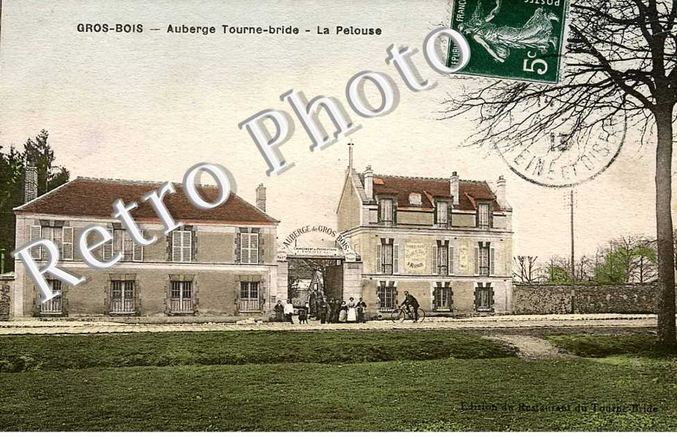 Auberge Tourne-bride - la pelouse (couleur)