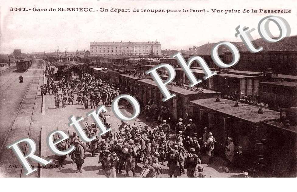 Un depart de troupes pour le front