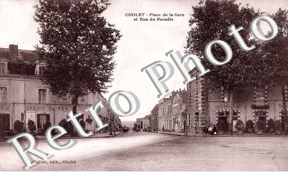 Place de la Gare et Rue du Paradis