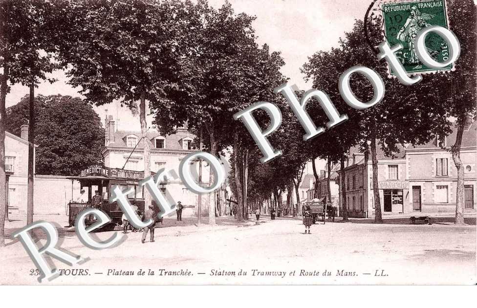 plateau de la Tranchee Station du Tramway et route du Mans