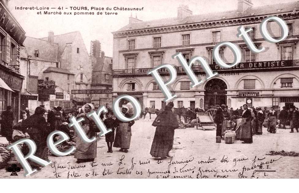 place du chateauneuf et marche aux pommes de terre
