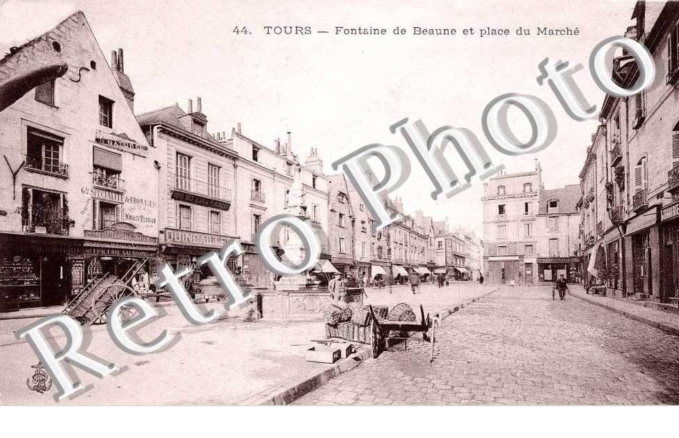 fontaine de Beaune et place du marche
