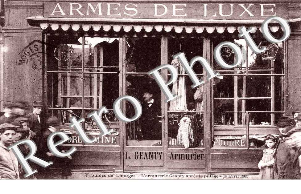 Troubles de Limoges L'armurerie Geanty apres le pillage 15 avril 1905