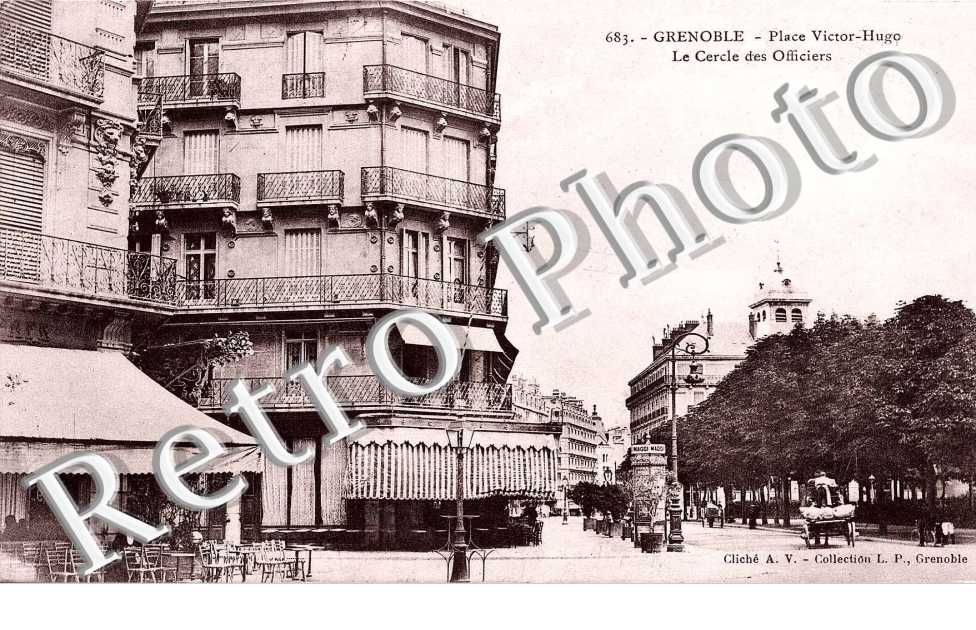 Place Victor Hugo - Cercle des Officiers