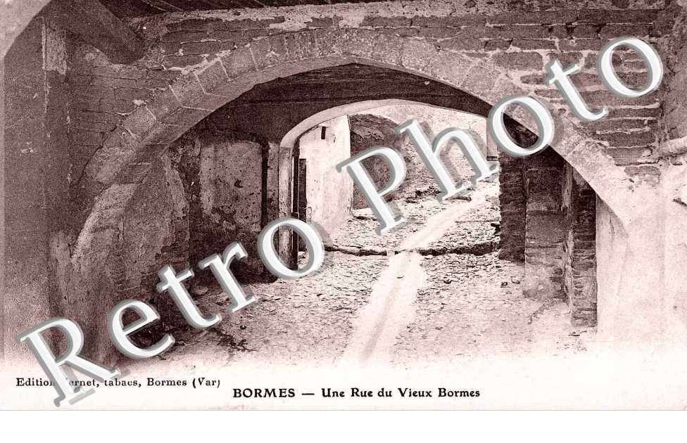 Une rue du vieux Bormes
