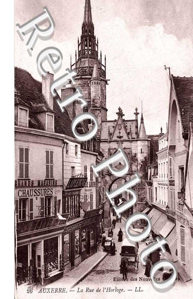 LA RUE DE L HORLOGE
