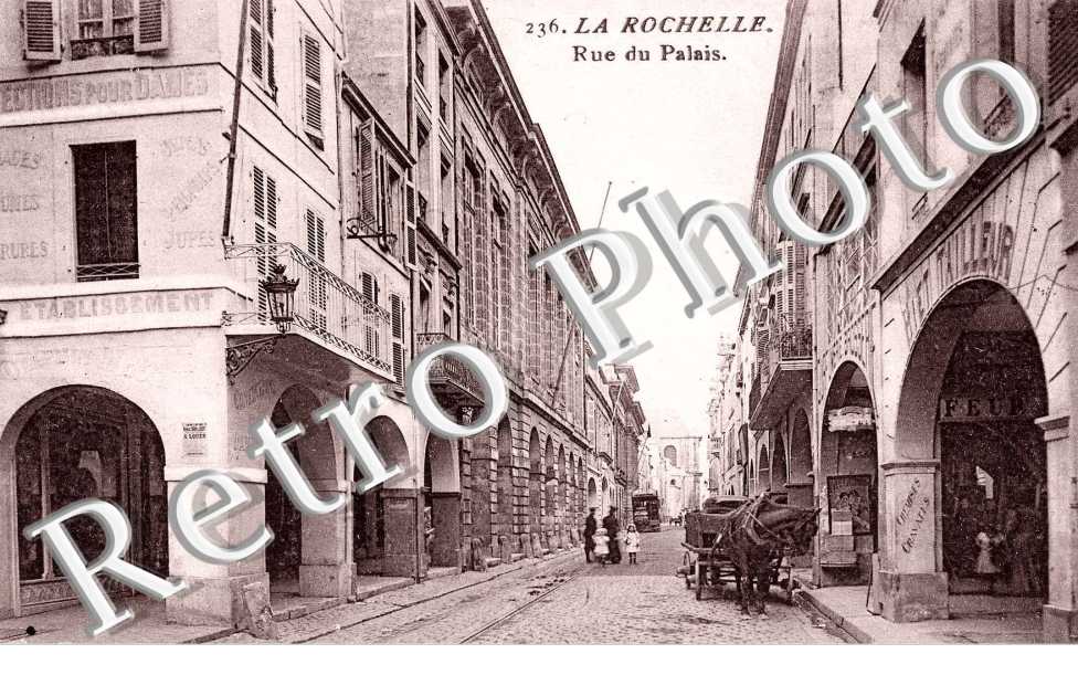 La rue du Palais
