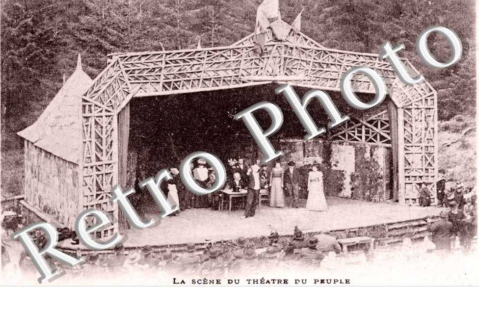 La scene du Theatre du Peuple