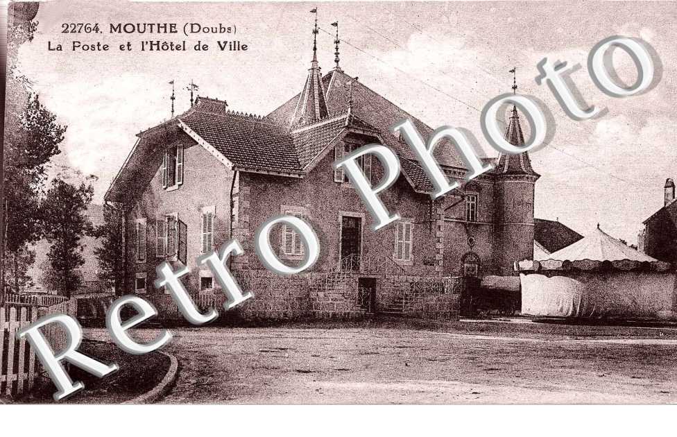 la Poste et l'Hotel de Ville