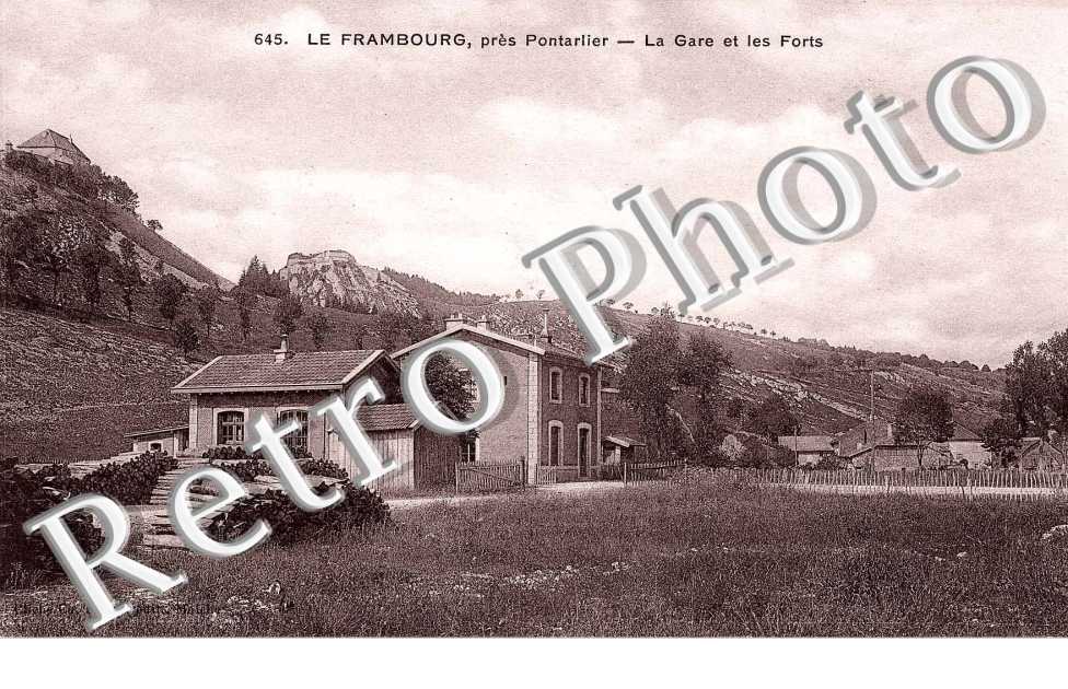 le frambourg. la gare et les forts