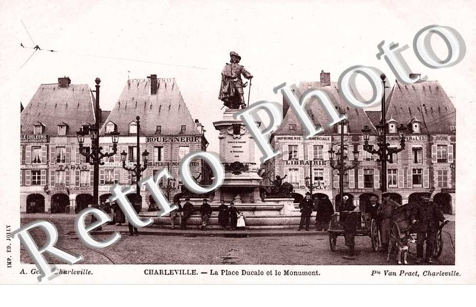 La Place Ducale et le Monument