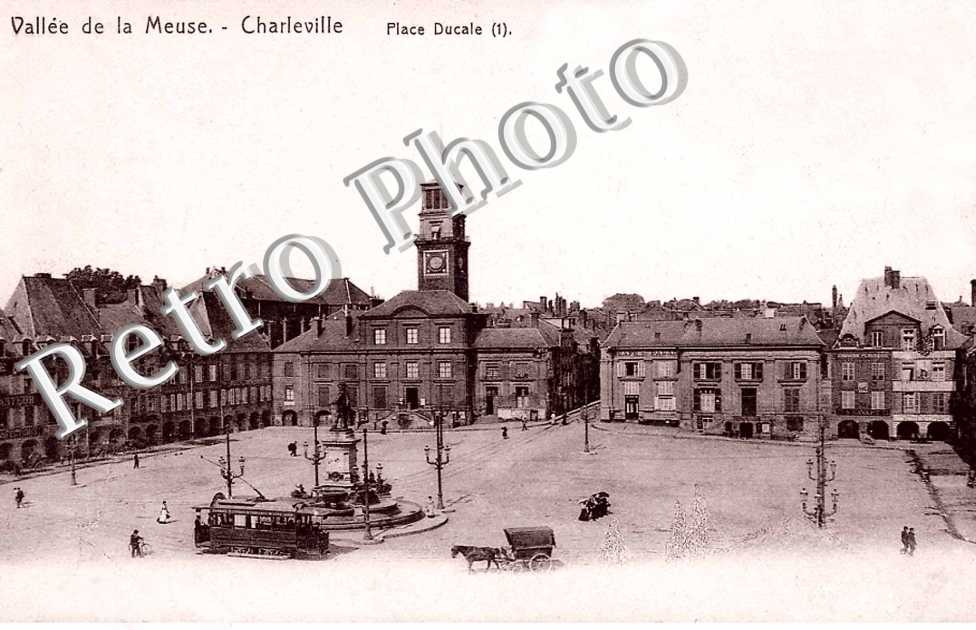 la Place DUCALE