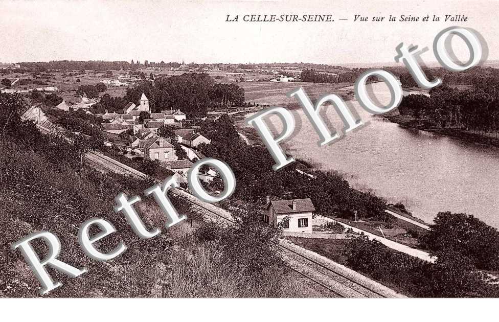 Vue sur la Seine et la vallee