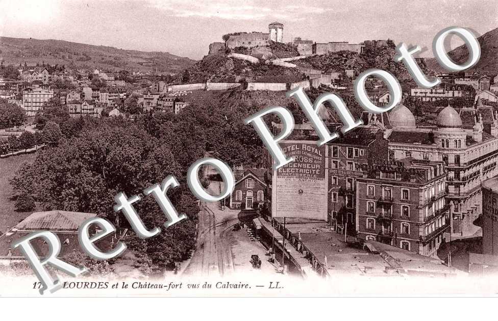 LE CHATEAU FORT VU DU CALVAIRE