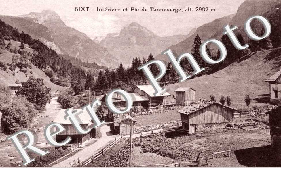 Interieur et pic de Tanneverge