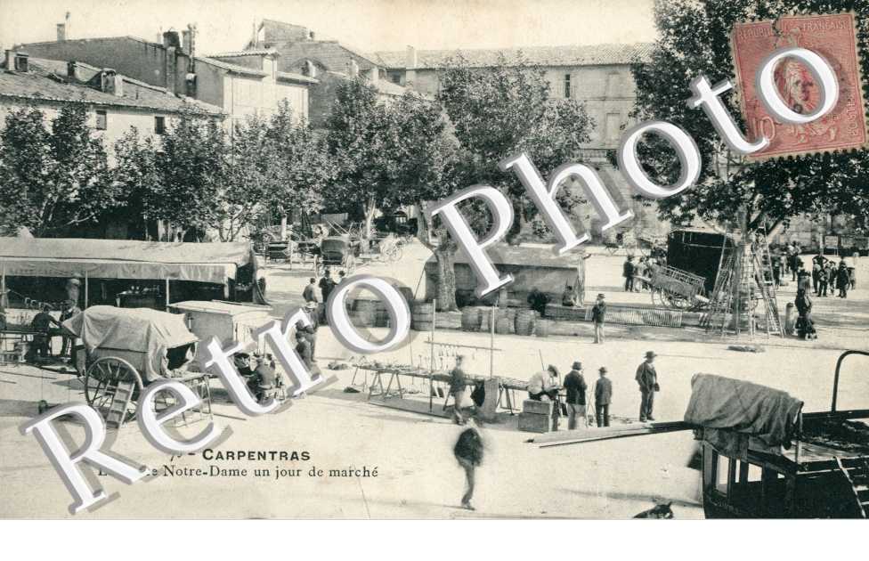 La Porte Notre Dame un jour de Marche