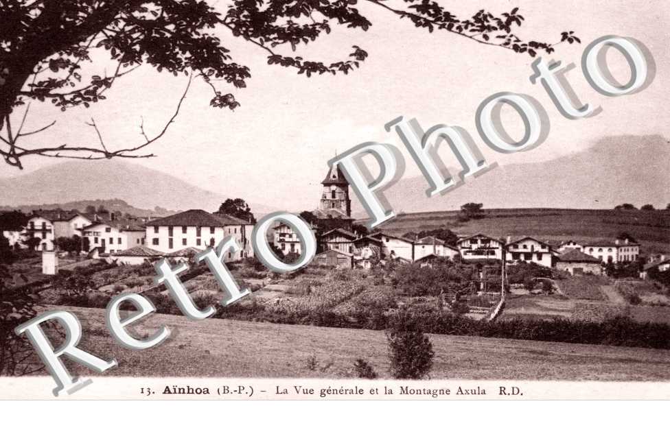 la vue generale et la montagne Axula