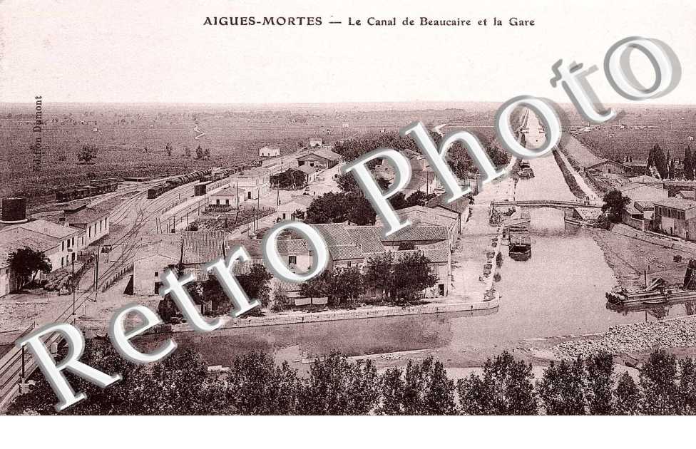 Le canal de Beaucaire et la gare