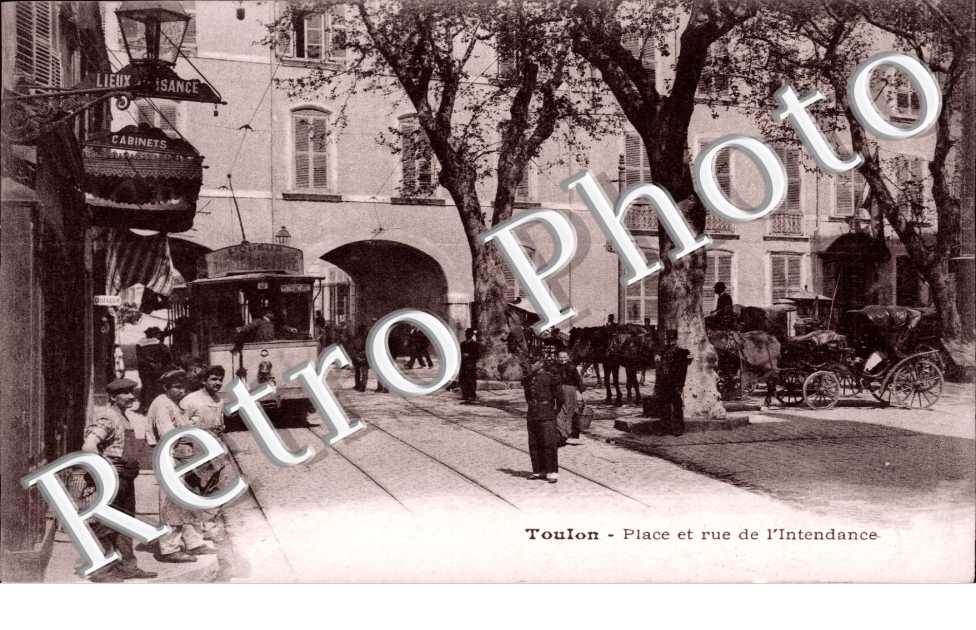 place et rue de l'Intendance
