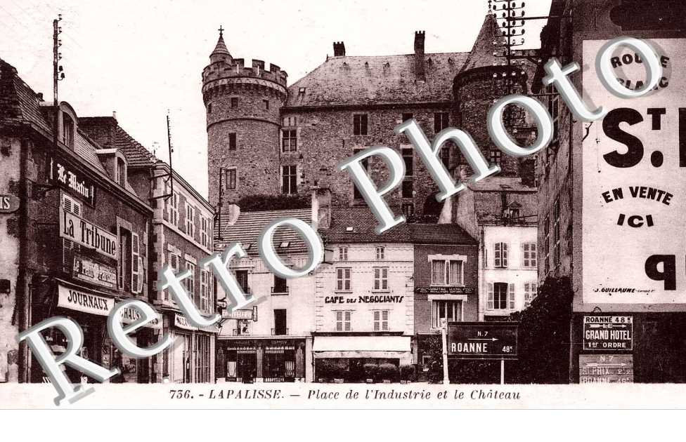 Place de l'Industrie et le Chateau