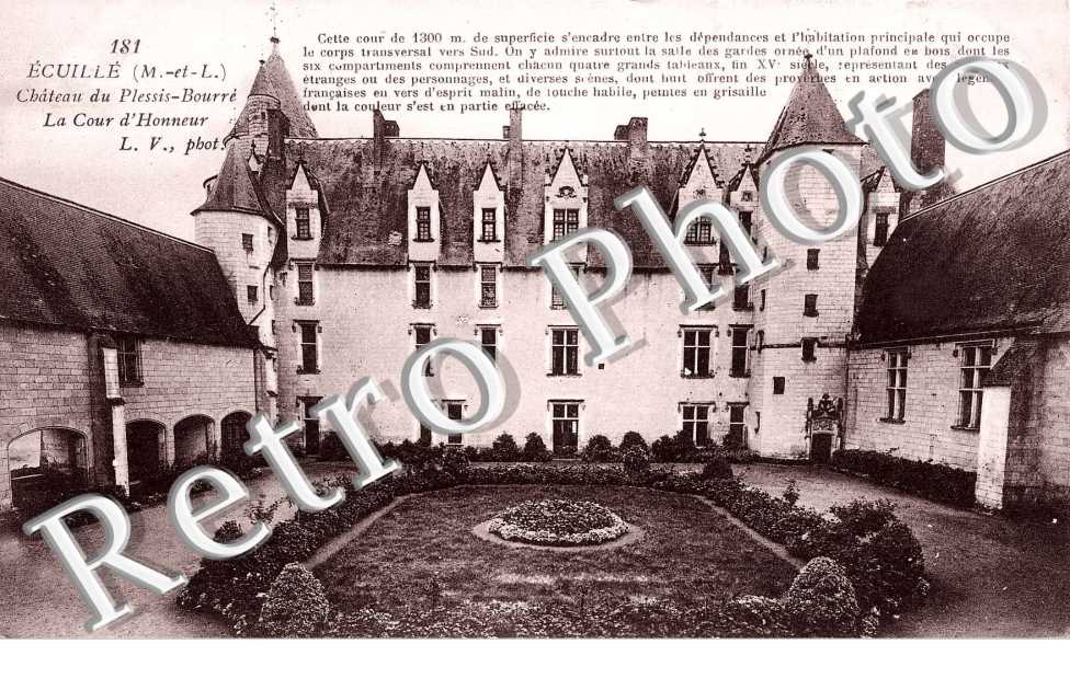 Chateau du Plessis Bourre, la Cour d'Honneur