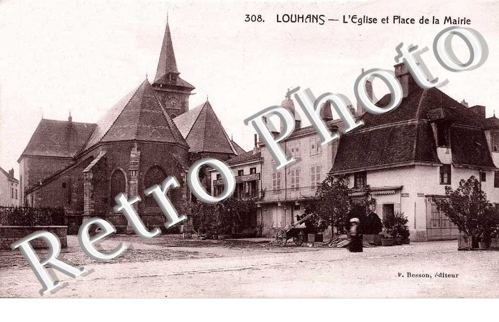 L'EGLISE ET LA PLACE DE LA MAIRIE