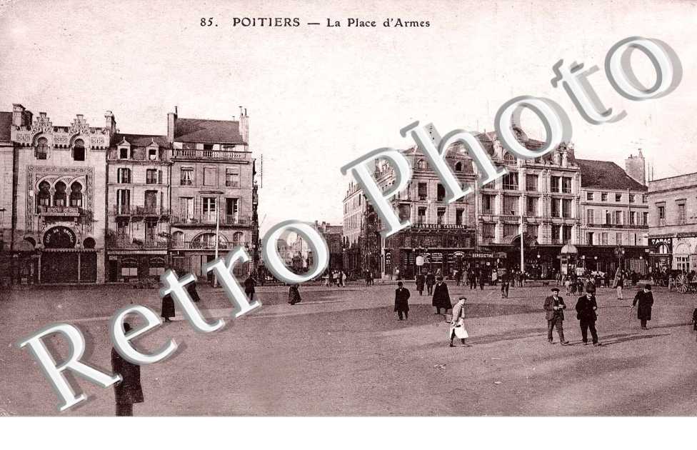 LA PLACE D'ARMES