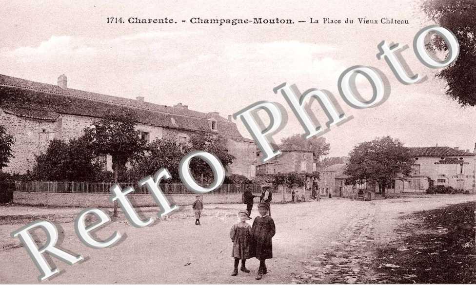 La Place du Vieux Chateau