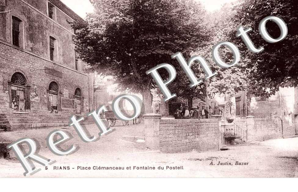 Place Clemenceau et fontaine du Posteil