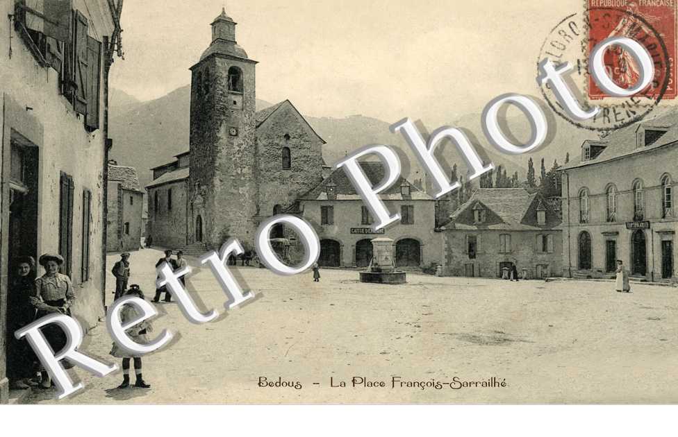 La place Francois-Sarrailhe