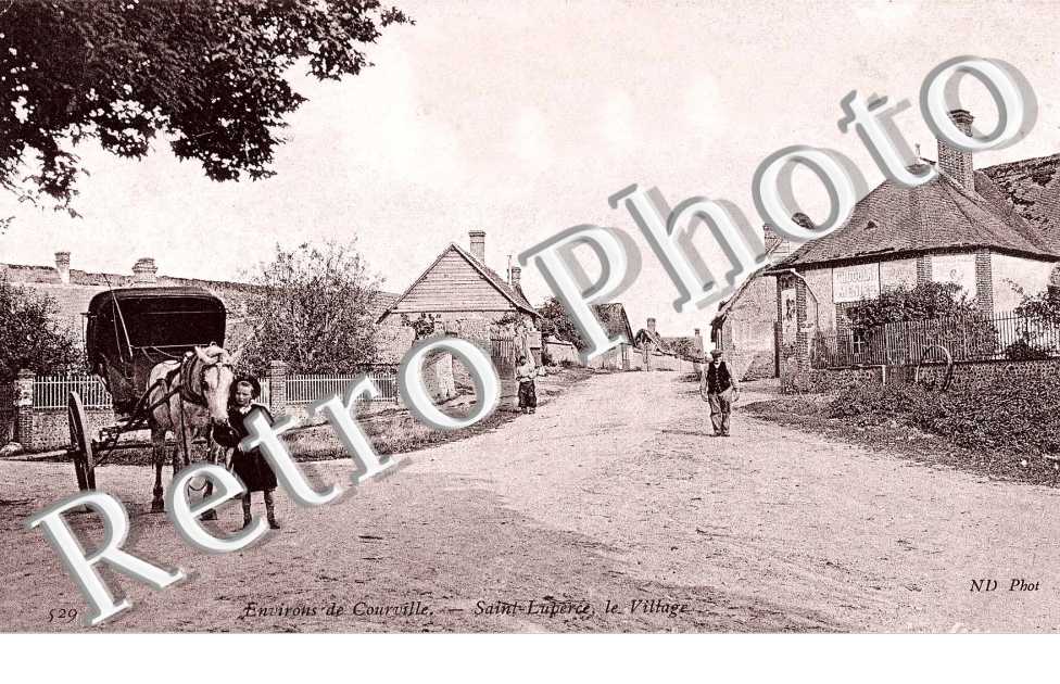environs de Courville, le village