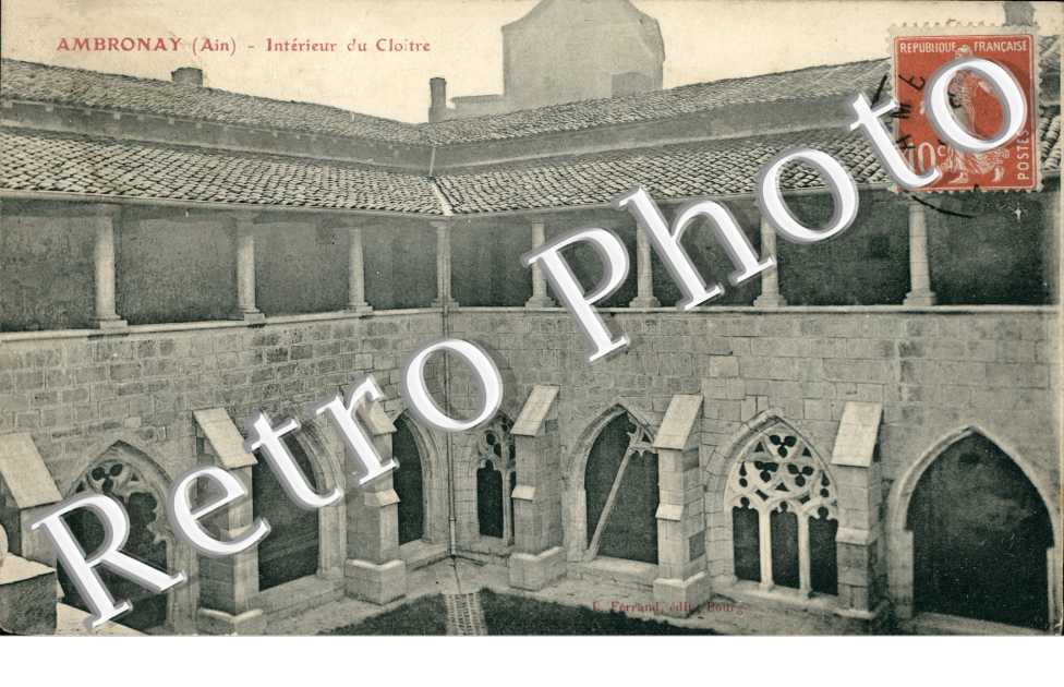 Interieur du cloitre
