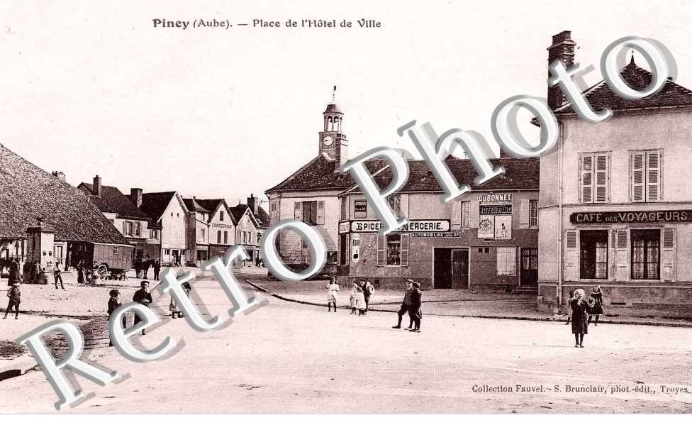 place de l'hôtel de ville