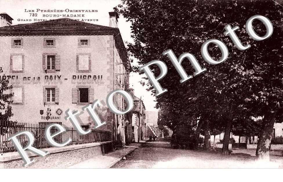 grand hotel de la Paix et avenue d'Ax-les-Thermes