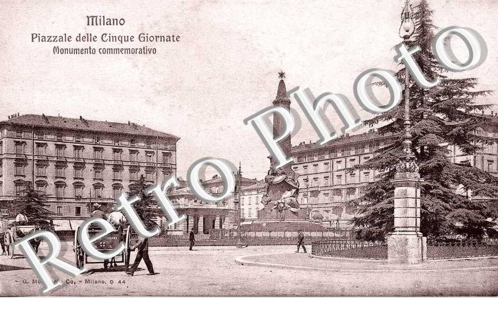 Piazzale delle Cinque Giornate - Monumento commemorativo