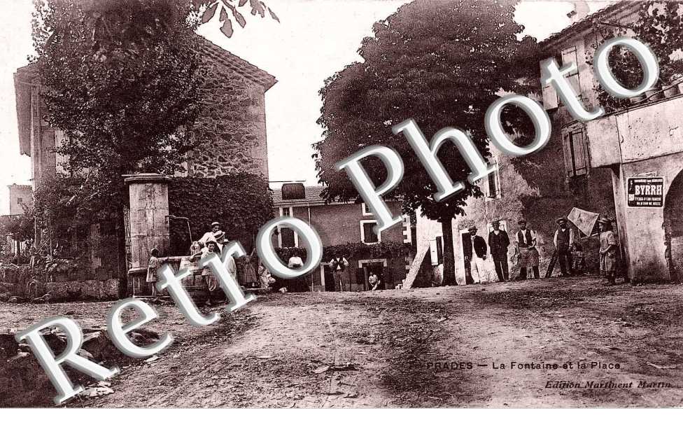 La fontaine et la place