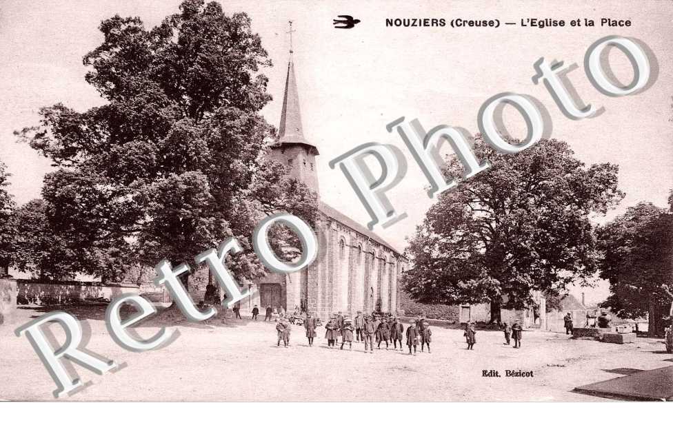 Eglise et la place