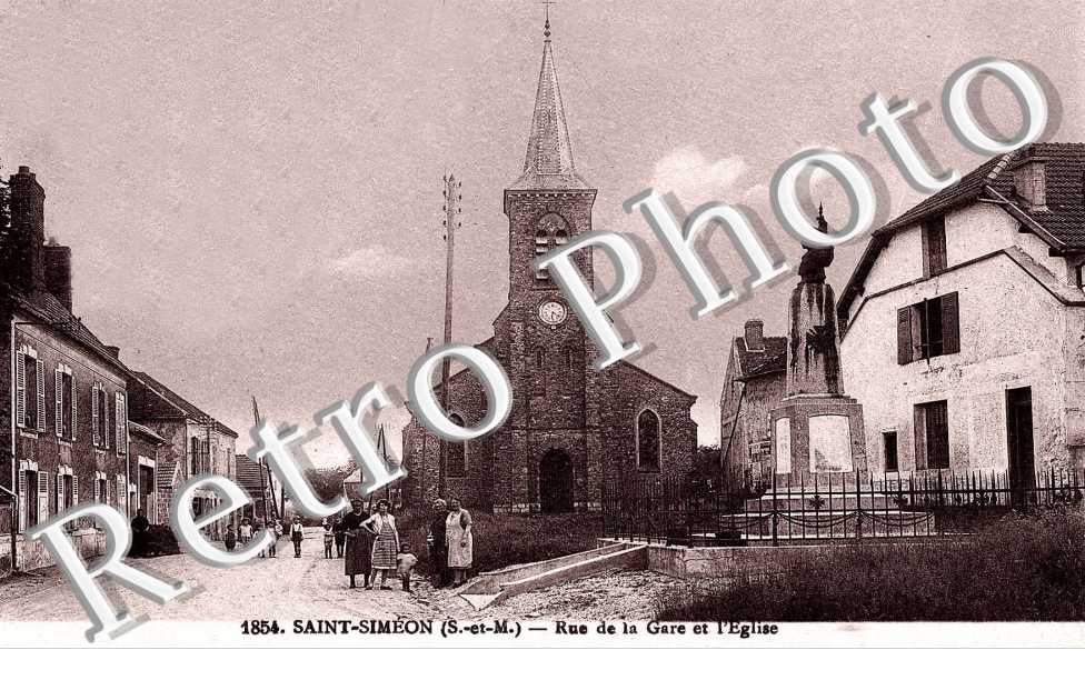 Rue de la gare et l'eglise