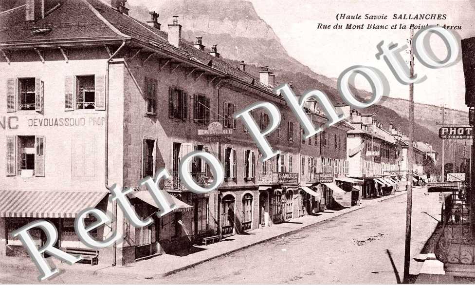 Rue du Mont blanc et pointe d'Arreu