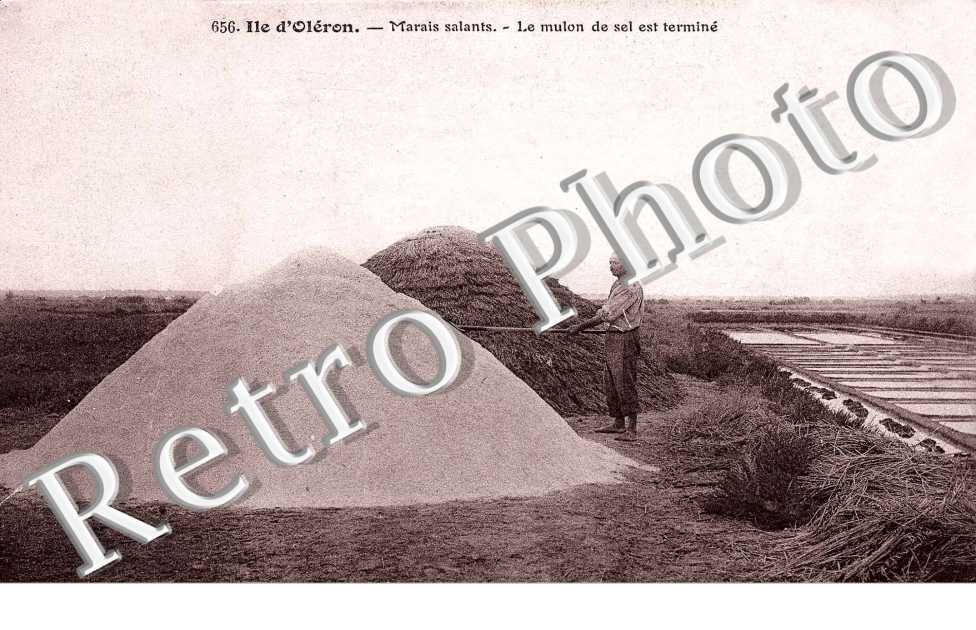 Marais salants Le mulon de sel est termine