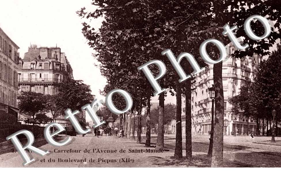 CARREFOUR de l'avenue de Saint Mande et du boulevard de Picpus