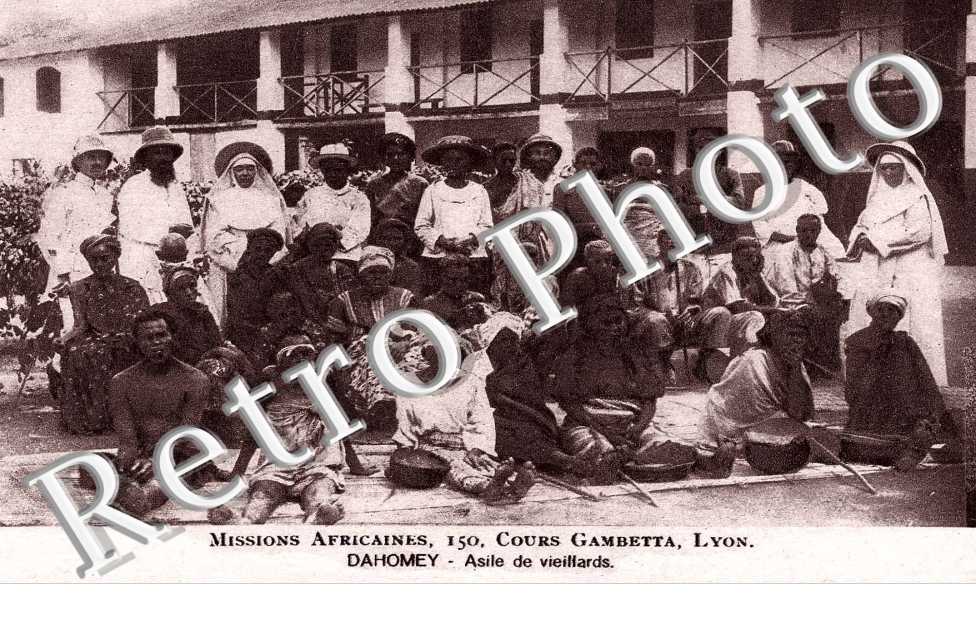 Missions africaines - 1502 cours Gambetta - Dahomey - Asile de vieillards