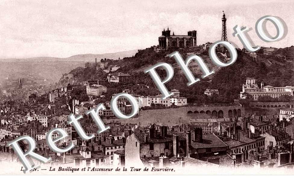 la basilique et l'ascenseur de la tour de Fourviere