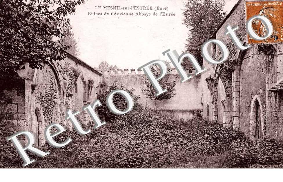 Ruines de l'ancienne abbaye de l'entree