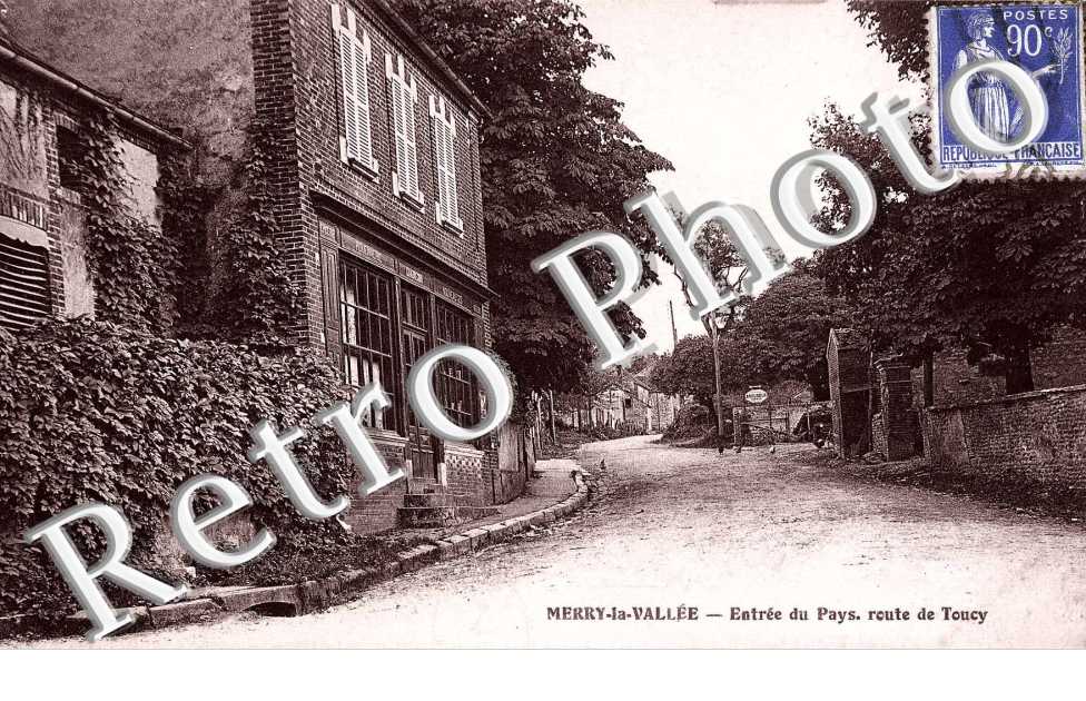 ENTREE DU PAYS