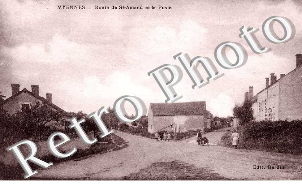 Route de Saint Amand et la Poste