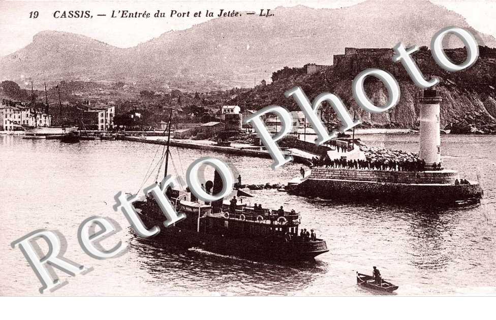 L'Entree du Port et la Jetee