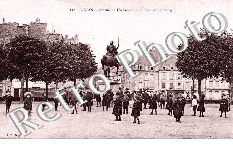 STATUE DE DU GUESCLIN ET PLACE DE CHAMP