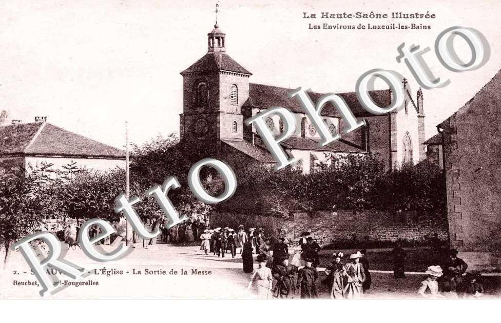 L'eglise - sortie de la messe