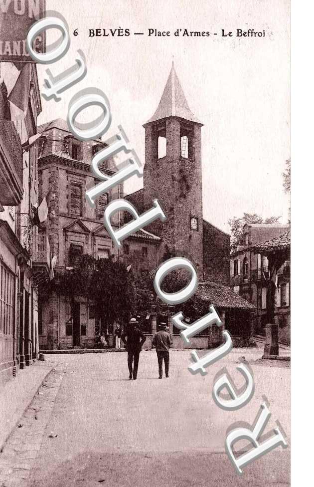 Place d'armes - Le Beffroi